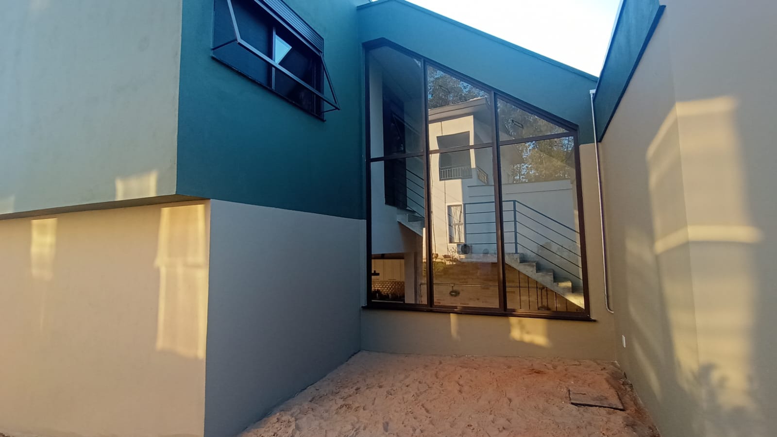 WhatsApp Image 2024-10-15 at 08.56.05 (3).jpeg